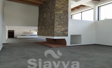 PRECIOSA CASA CON VISTA AL BOSQUE
