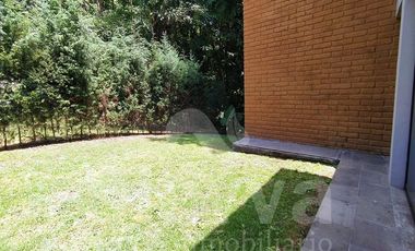 PRECIOSA CASA CON VISTA AL BOSQUE