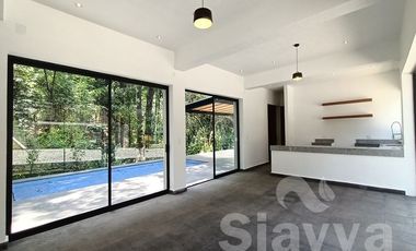 PRECIOSA CASA CON VISTA AL BOSQUE