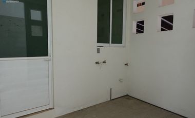 ESPECTACULAR casa dentro de fraccionamiento RESIDENCIAL