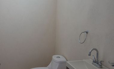 ESPECTACULAR casa dentro de fraccionamiento RESIDENCIAL