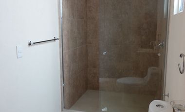 ESPECTACULAR casa dentro de fraccionamiento RESIDENCIAL