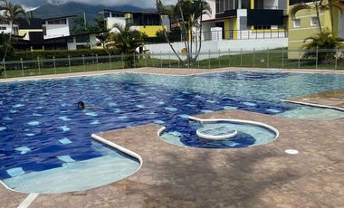 CASA CAMPESTRE EN VENTA EN CHINAUTA MONTEBELLO
