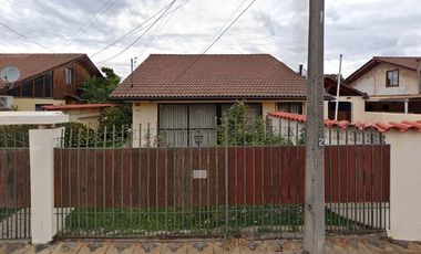 Arriendo Amplia Casa En Cercana A Av. Bombero Villalobos