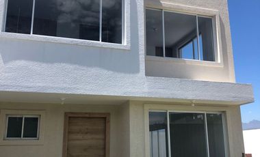 VENTA CASAS EN CONJUNTO VILLAS DE LA HACIENDA SECTOR SANGOLQUI
