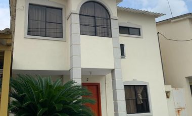 CASA EN VOLARE EN VENTA