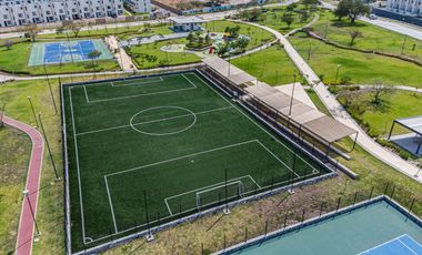 Casas en venta en condominio con alberca y amenidades al aire libre a 5 minutos del Club de Golf Santa Fe en Xochitepec, Morelos.