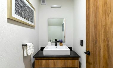 Casas en venta en condominio con alberca y amenidades al aire libre a 5 minutos del Club de Golf Santa Fe en Xochitepec, Morelos.