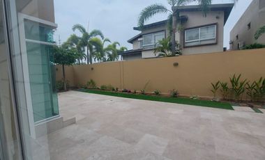 Samborondon, Renta de Linda Casa 4 Dorm. con Estudio y Bbq