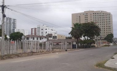 **En venta Terreno Esquinero 500 metros Salinas Ecuador**