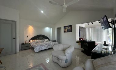 CASA EN VENTA EN FRACCIONAMIENTO LOMAS DE COCOYOC