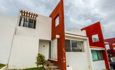 VENTA CASA EN ALTOZANO | Propiedad ubicada en los primeros cotos de Altozano | Casa Punta Altozano