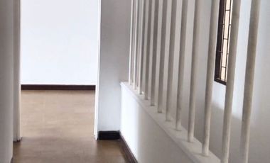 SE ARRIENDA APARTAMENTO P2 EN BARRIO SANTA HELENA, IBAGUÉ.