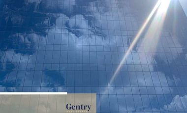 Grandiosa Oficina en Venta en Corporativo Titanium