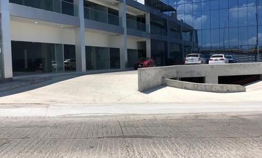 Grandiosa Oficina en Venta en Corporativo Titanium