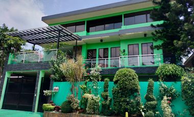 3 storey House for Sale in Mira Nila Homes, Congressional Avenue, Quezon City