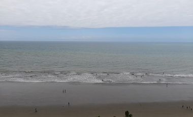 Departamento en Venta en la Playa de Tonsupa, Piso 11 Edf.  Diamond Beach