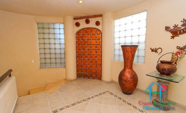 Casa en renta vacacional con alberca e increíble vista al mar