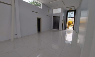 Via La Costa, Renta de Hermosa Casa 3 Dorm. de Una Planta con Jacuzzi Sin muebles