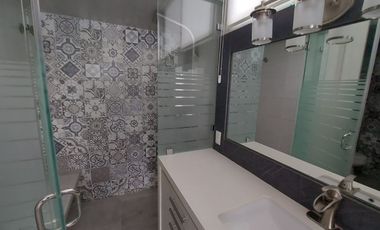 Via La Costa, Renta de Hermosa Casa 3 Dorm. de Una Planta con Jacuzzi Sin muebles