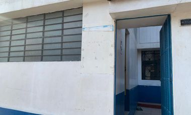 Casa en Venta (Ex Colegio) - El Pinar, Comas