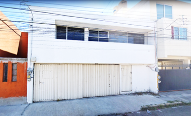 SE VENDE NAVE INDUSTRIAL CON OFICINAS ORIE-002
