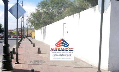Terreno en venta en el centro de la ciudad de Aguascalientes, Galeana esquina De Ramos.