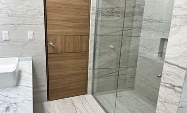 VENDO CASA RESIDENCIAL MONCAYO CALLE ENCINAS