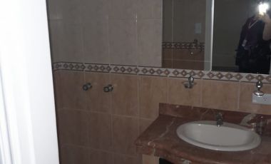 Se alquila departamento  de dos dormitorios en Kennedy Norte (SPEREA)