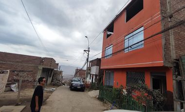 CASA 3 PISOS EN VENTA 158 M2 HUAYCÁN - ATE