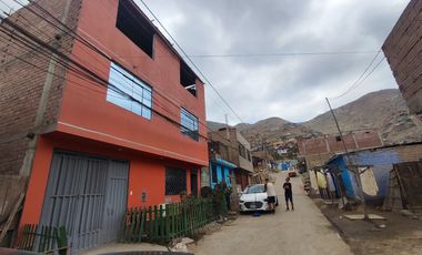 CASA 3 PISOS EN VENTA 158 M2 HUAYCÁN - ATE