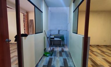 CASA 3 PISOS EN VENTA 158 M2 HUAYCÁN - ATE