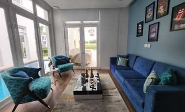 Samborondon, Renta de Casa Moderna 4 Dorm Amoblada con Piscina Vista Al Lago