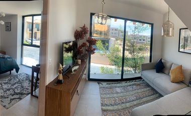 Casa en Exclusivo Desarrollo (sólo 49 casas), con Vista al Valle