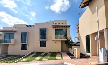 Casa en Exclusivo Desarrollo (sólo 49 casas), con Vista al Valle