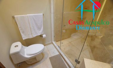 Casa en renta vacacional para 14 personas. Alberca privada y vista al mar. Incluye servicio de limpieza