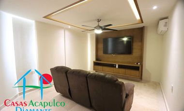 Casa en renta vacacional para 14 personas. Alberca privada y vista al mar. Incluye servicio de limpieza