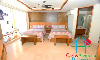 Casa en renta vacacional para 14 personas. Alberca privada y vista al mar. Incluye servicio de limpieza