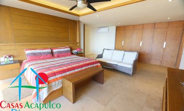 Casa en renta vacacional para 14 personas. Alberca privada y vista al mar. Incluye servicio de limpieza