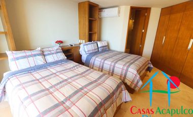 Casa en renta vacacional para 14 personas. Alberca privada y vista al mar. Incluye servicio de limpieza