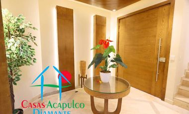 Casa en renta vacacional para 14 personas. Alberca privada y vista al mar. Incluye servicio de limpieza
