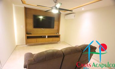 Casa en renta vacacional para 14 personas. Alberca privada y vista al mar. Incluye servicio de limpieza