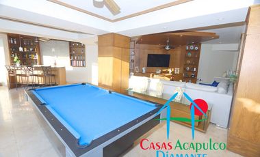 Casa en renta vacacional para 14 personas. Alberca privada y vista al mar. Incluye servicio de limpieza