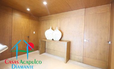 Casa en renta vacacional para 14 personas. Alberca privada y vista al mar. Incluye servicio de limpieza