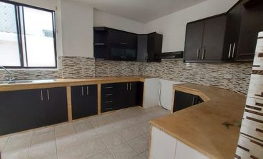 Via La Costa, Vendo/alquilo Casa 3 Dorm. en Urbanizacion Privada