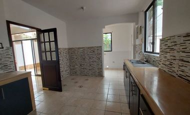 Via La Costa, Vendo/alquilo Casa 3 Dorm. en Urbanizacion Privada