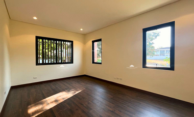 For Sale Good Price Ayala Southvale Primera Brand New House in Las Piñas, Daang Hari