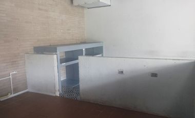 DF8A9 Local en arriendo en el sector Loma de los Benedictinos