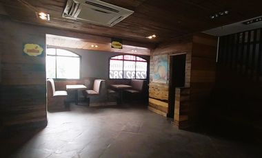 Oportunidad!!! Amplio Local Completamente Renovado