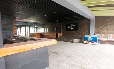 Oportunidad!!! Amplio Local Completamente Renovado